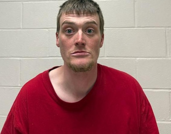 Man nabbed in robbery at gas station, attempted robbery at Subway hours apart