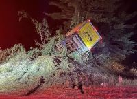 Bay State man hurt when box truck slams into trees on I-93 median