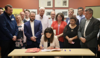 Flurry of Ayotte-signed bills expected to ease state's housing crisis